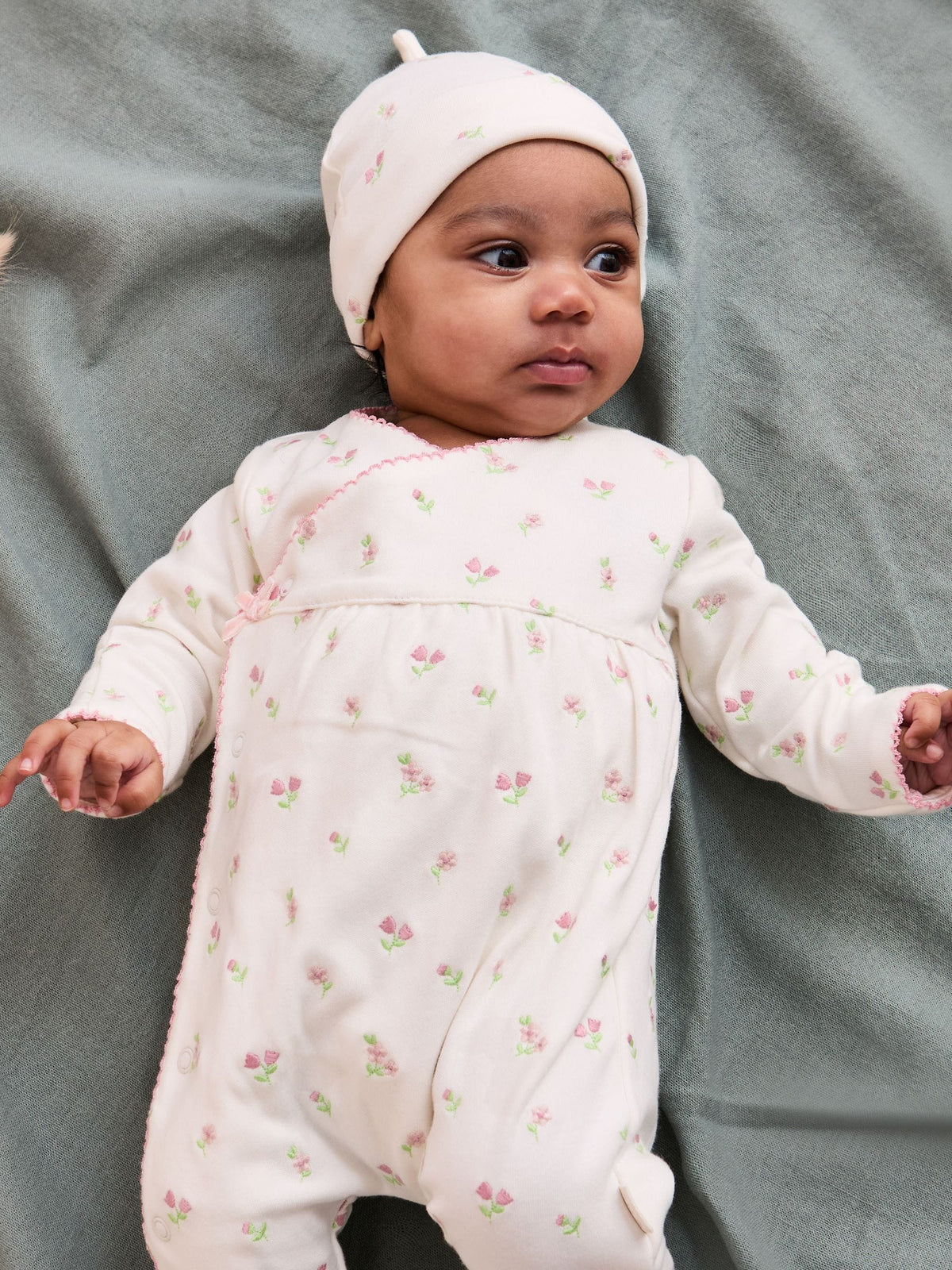 JoJo Maman Bébé Cream Floral Embroidered Pretty Sleepsuit & Hat