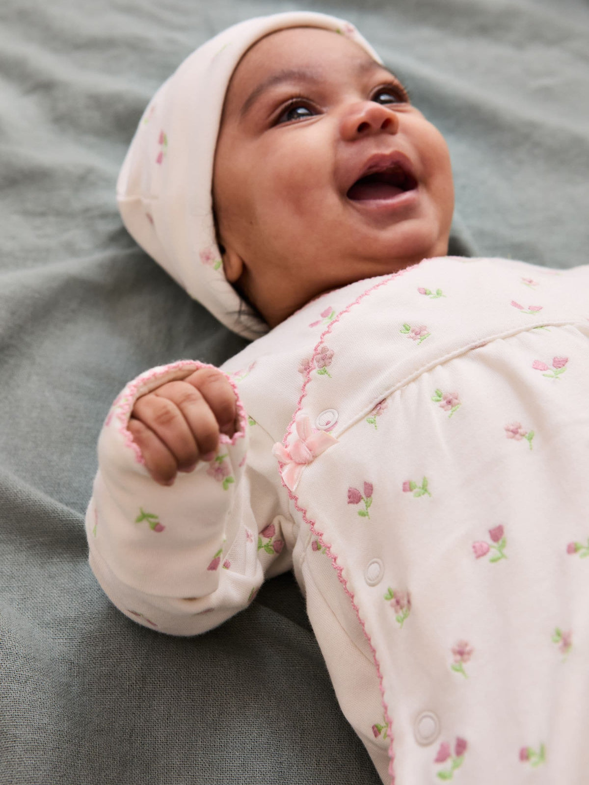 JoJo Maman Bébé Cream Floral Embroidered Pretty Sleepsuit & Hat