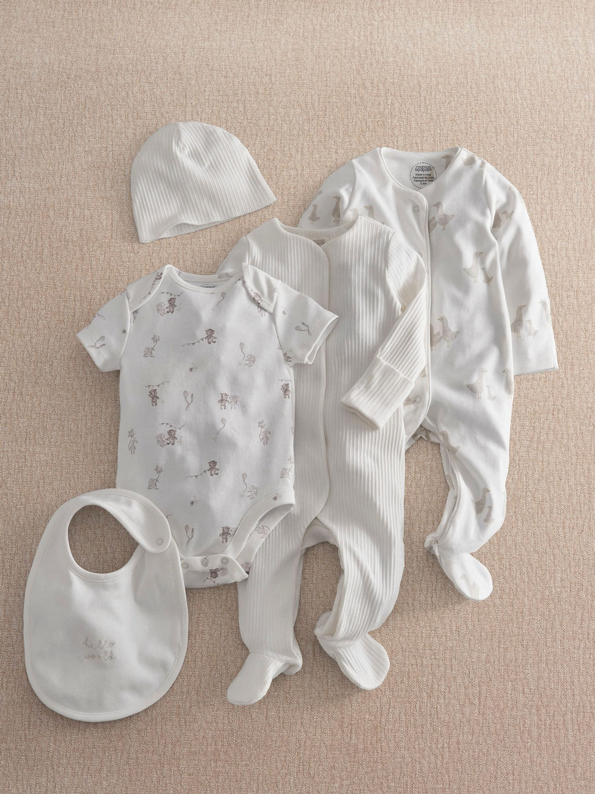 Mamas & Papas Grey Duck Print 5 Piece Newborn Set
