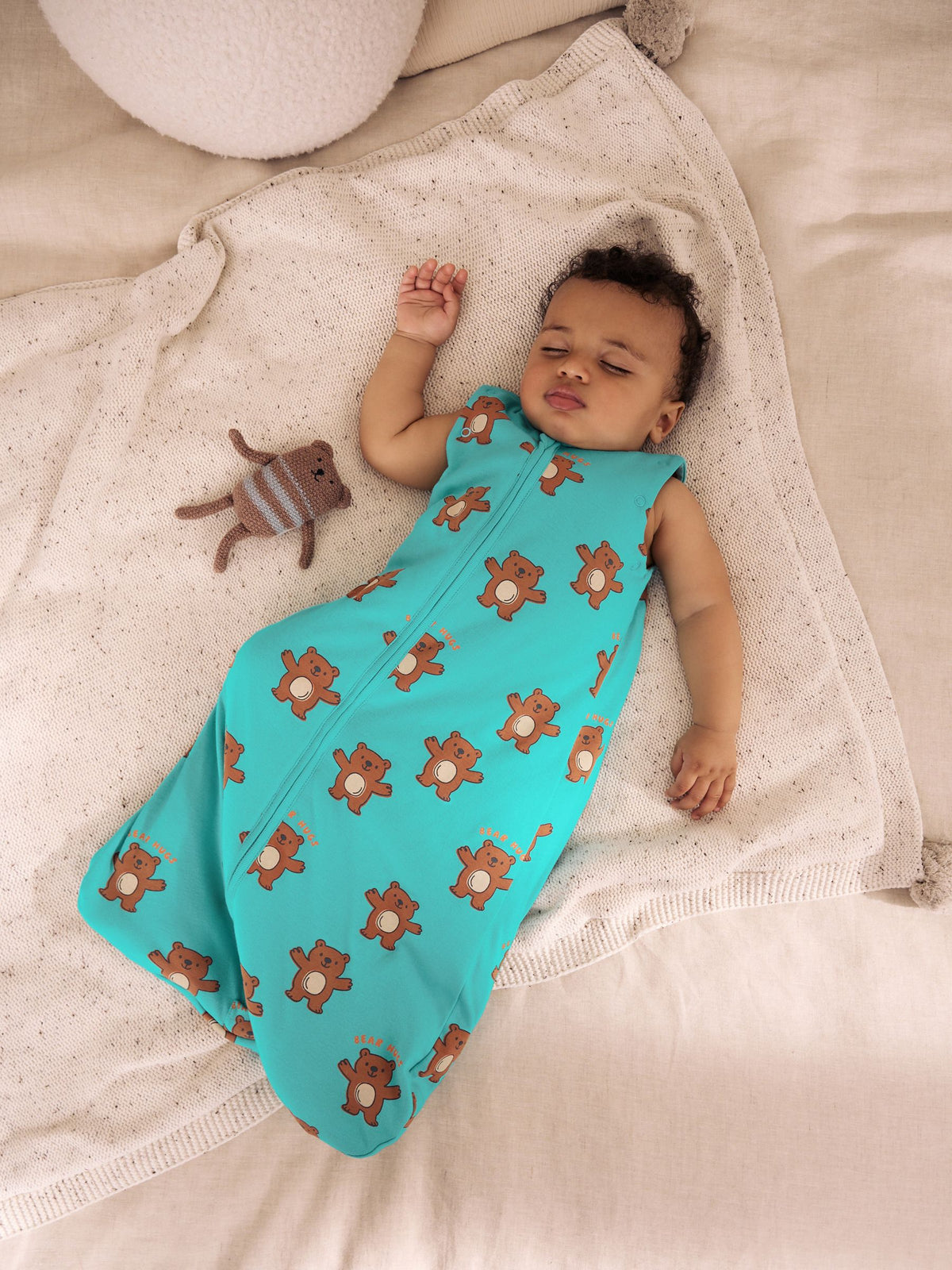 Green Bear Hugs 2.5 Tog Removable Sleeve Baby Sleep Bag