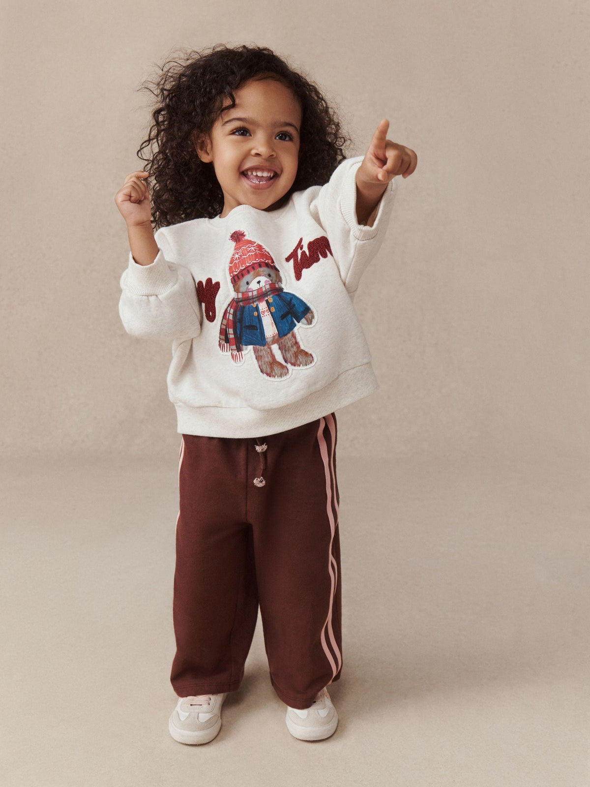 Cream Bear Crew Neck Sweatshirt (3mths-7yrs)