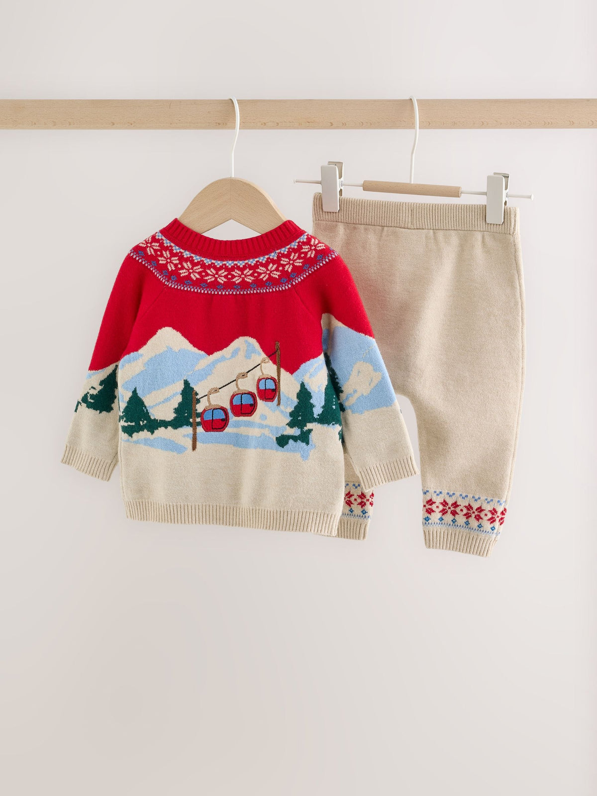 Neutral/Red Bear Ski Scene Baby Knitted Jumper and Leggings Set (0mths-2yrs)