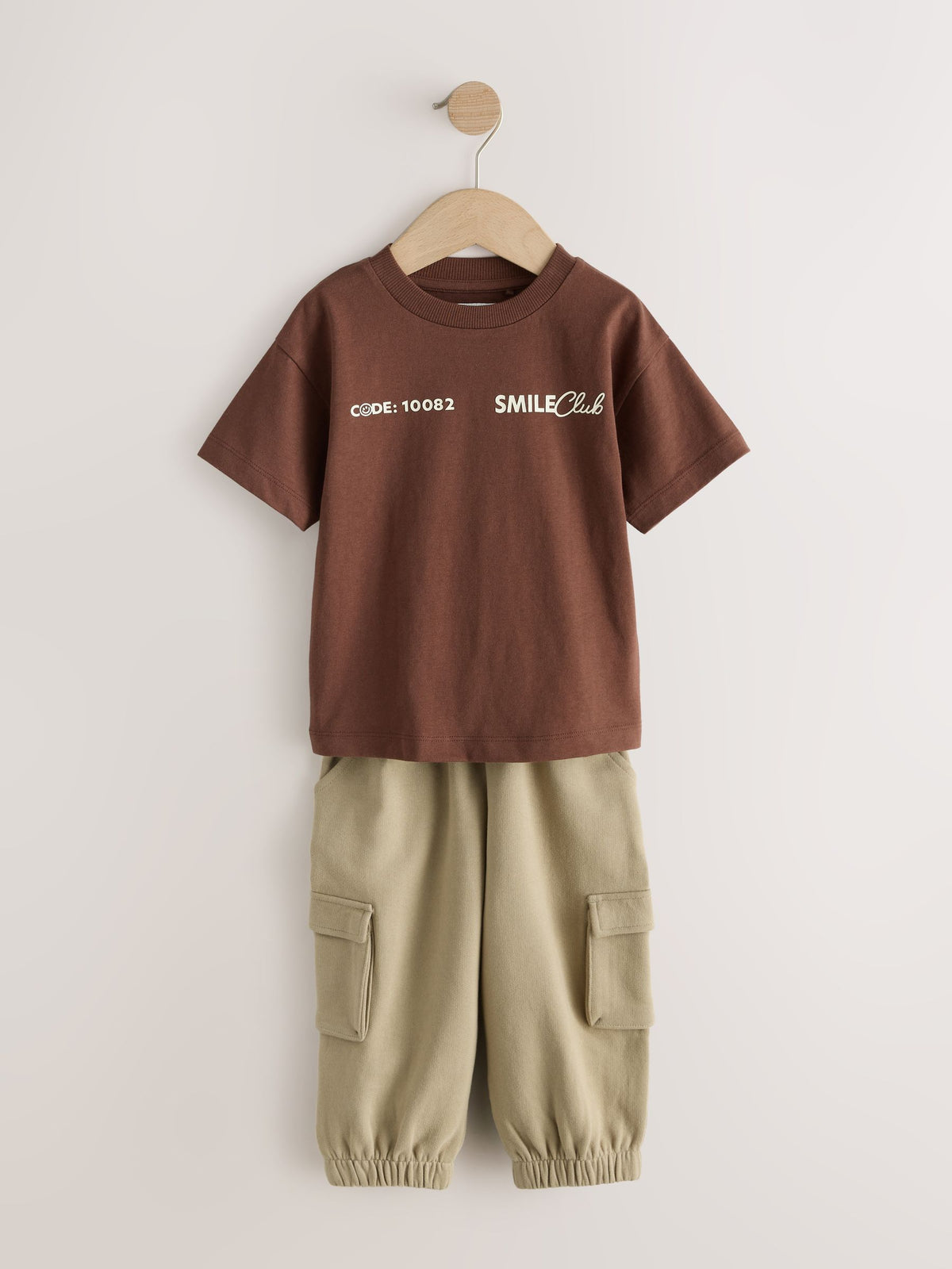 Brown/Cream T-Shirt & Joggers Set 4 Piece (3mths-7yrs)