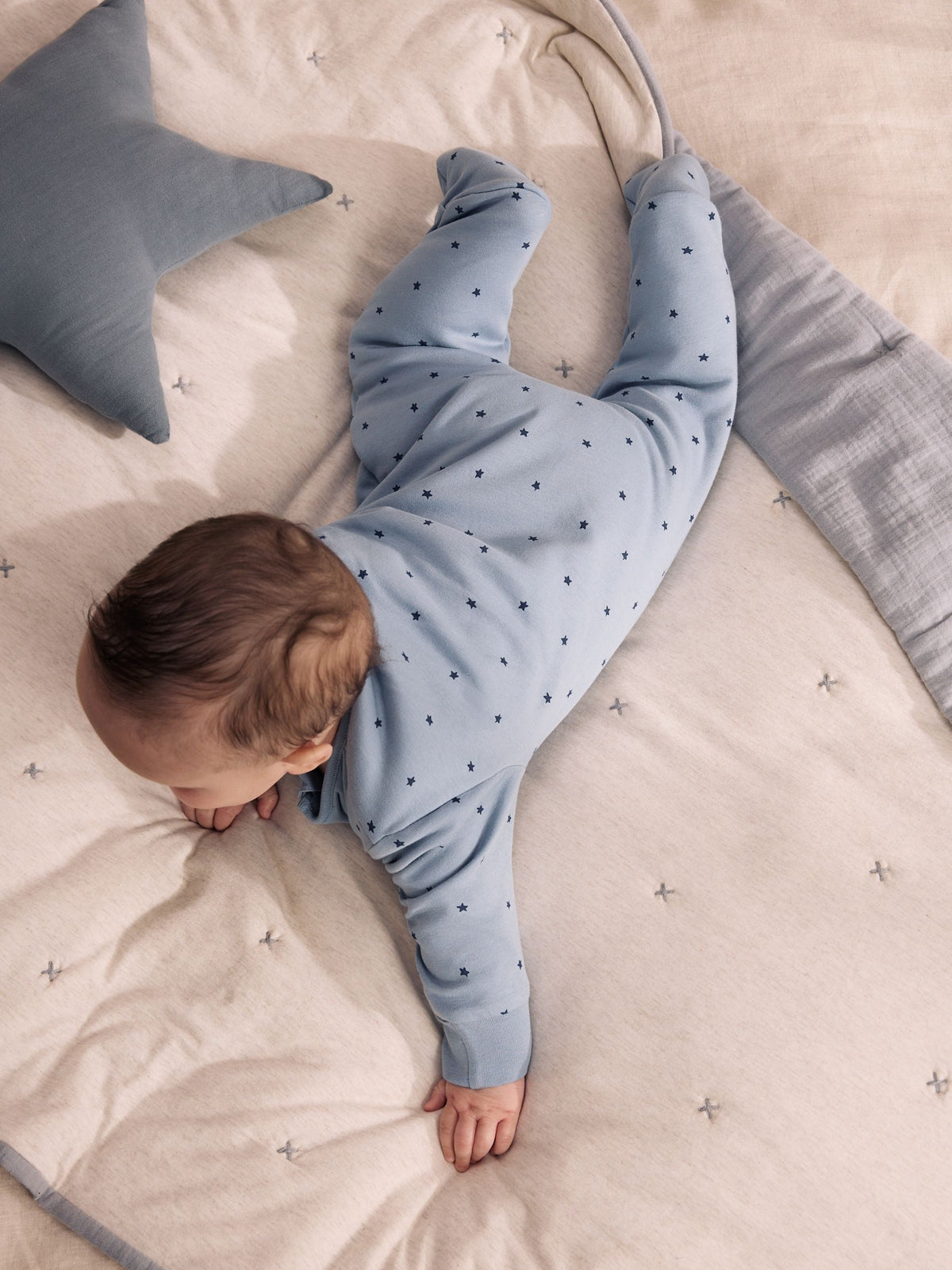 Blue Star 2.5 Tog Two Way Zip Sleepsuit