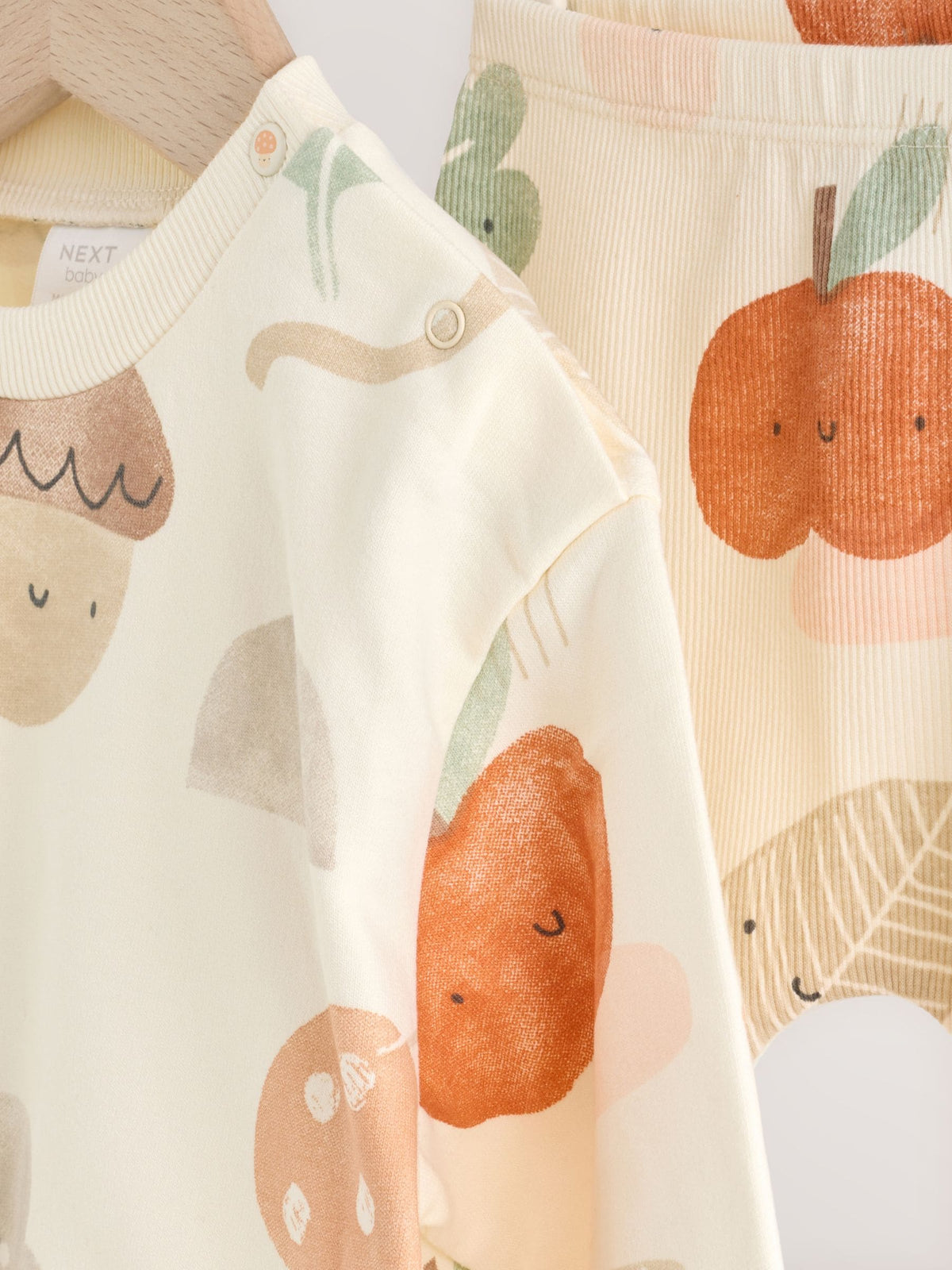 Neutral Autumn Print Sweatshirt and Leggings Baby Set (0mths-2yrs)